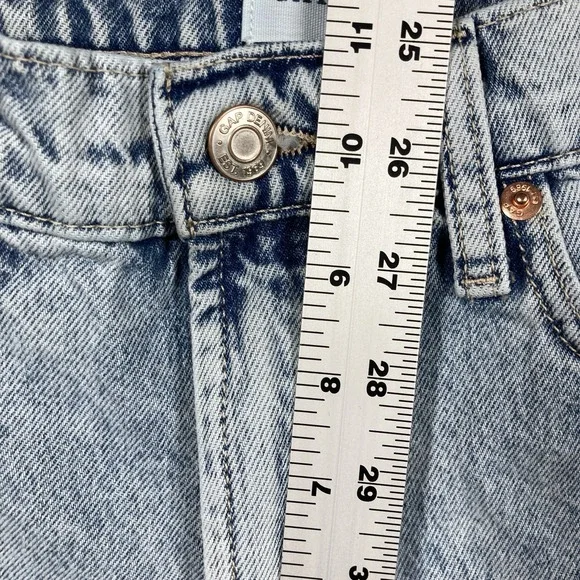 Gap High Rise Loose Bermuda Shorts Womens 2/26 Light Wash Distressed Raw Hem - Picture 5 of 16